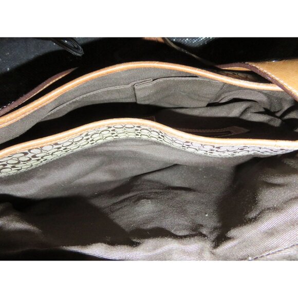 SOLD Coach 2004 Vintage Soho Signature C Jacquard Canvas & Leather Buckle Bag - Picture 12 of 15